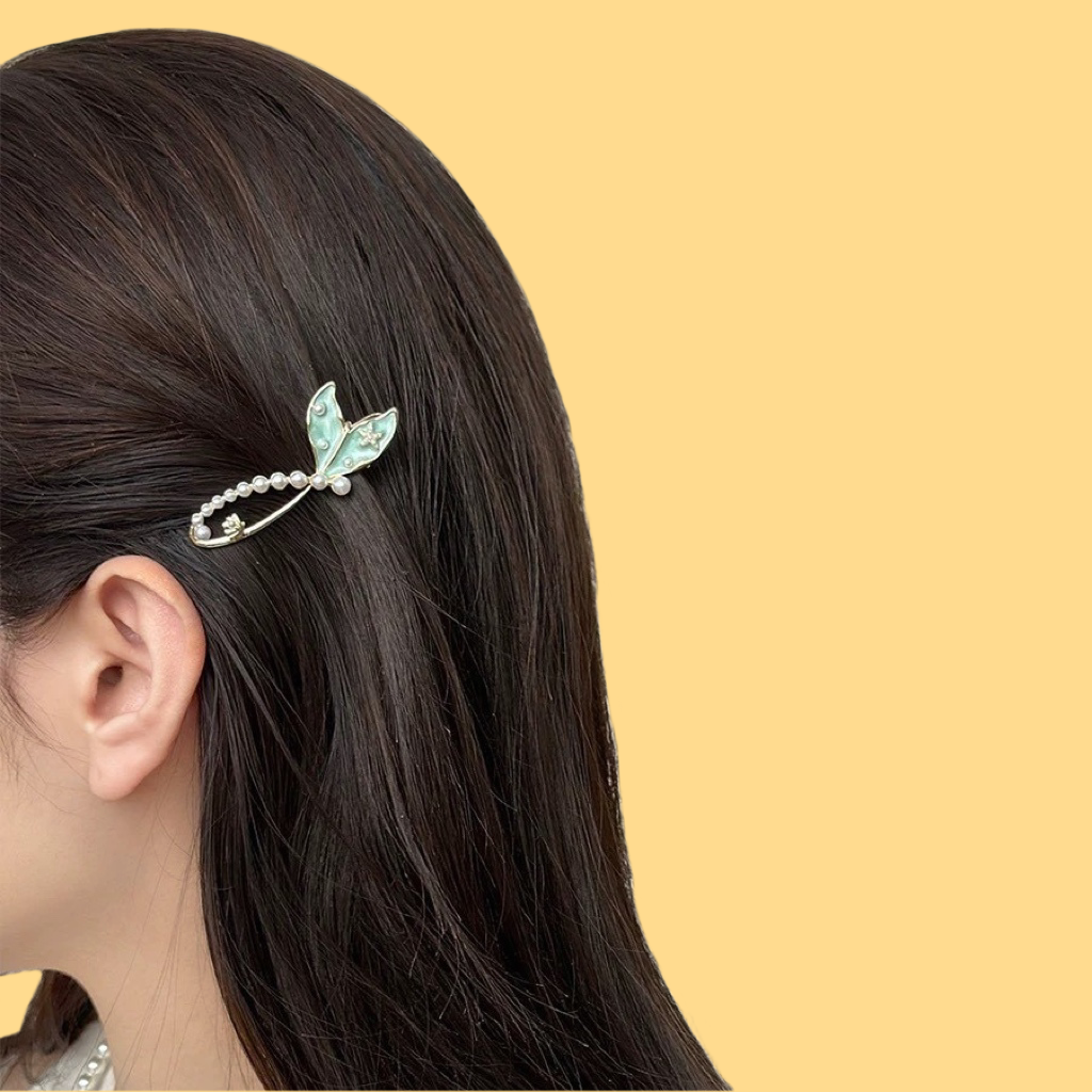 Mermaid Tail Hair Clip - Ethereal Pearl & Resin Design (Trendy Side Hair Accessory)