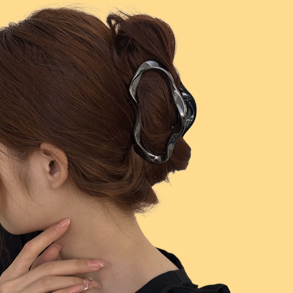 Abstract Line Hair Claw - Geometric Metal Clip (3 Options)