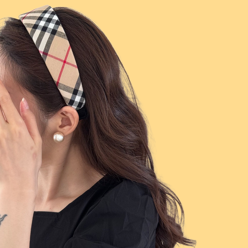 Classic Plush Checkered Headband - French Elegance