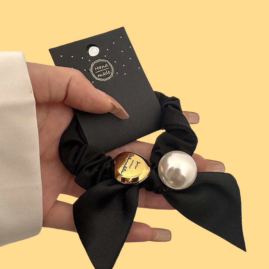 Minimalist Pearl Hair Tie - Elegant Black Bow