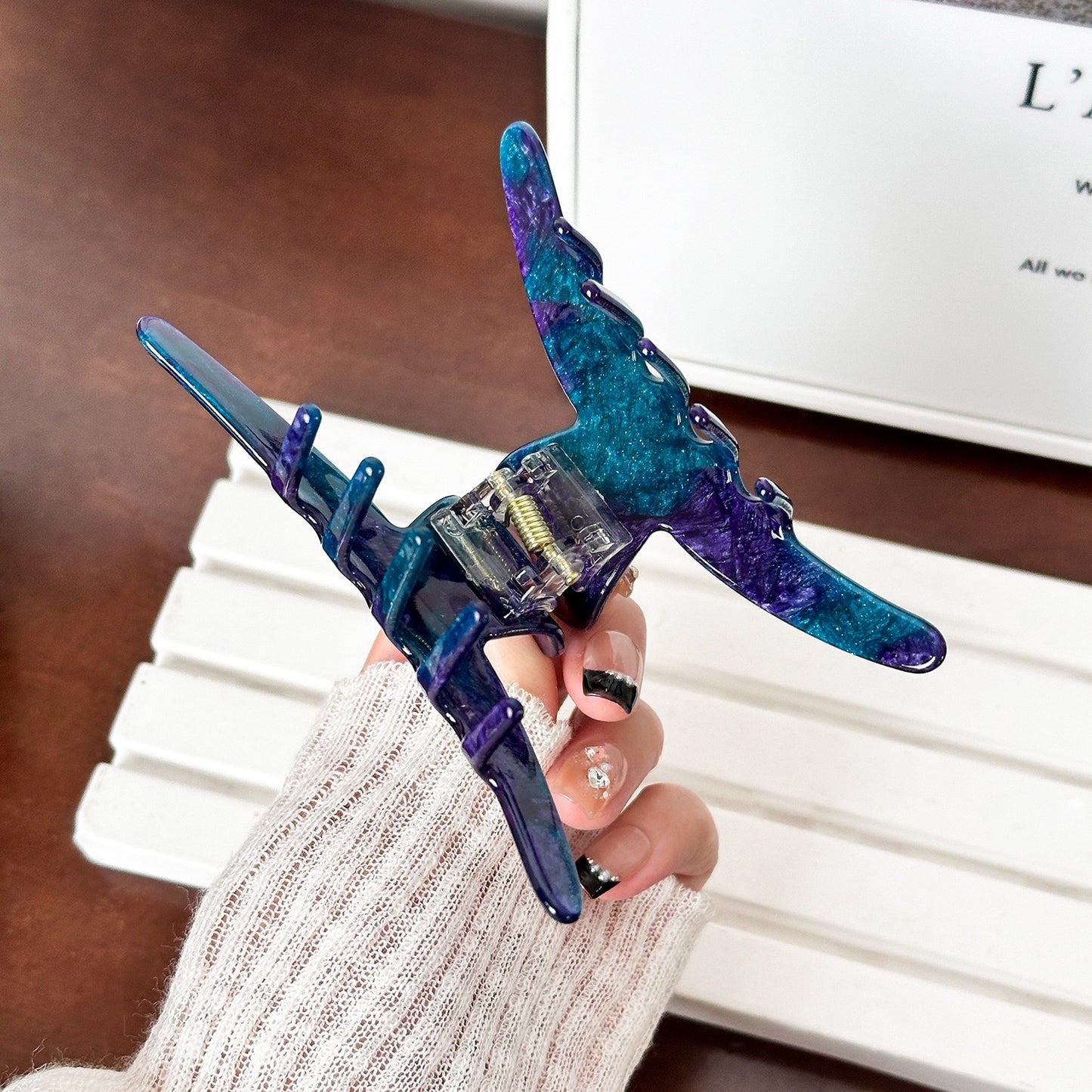 Lavender Claw Hair Clip