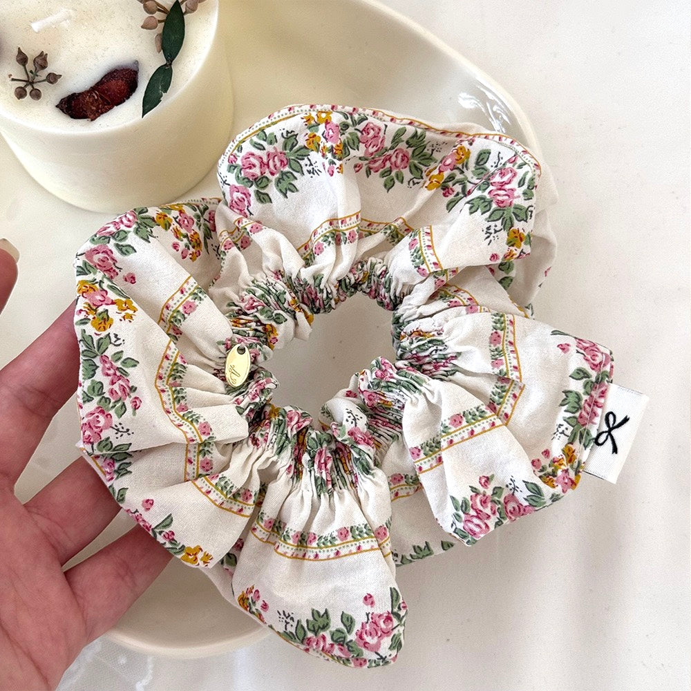 Floral Rose Jacquard Scrunchie - French Elegance Hair Tie