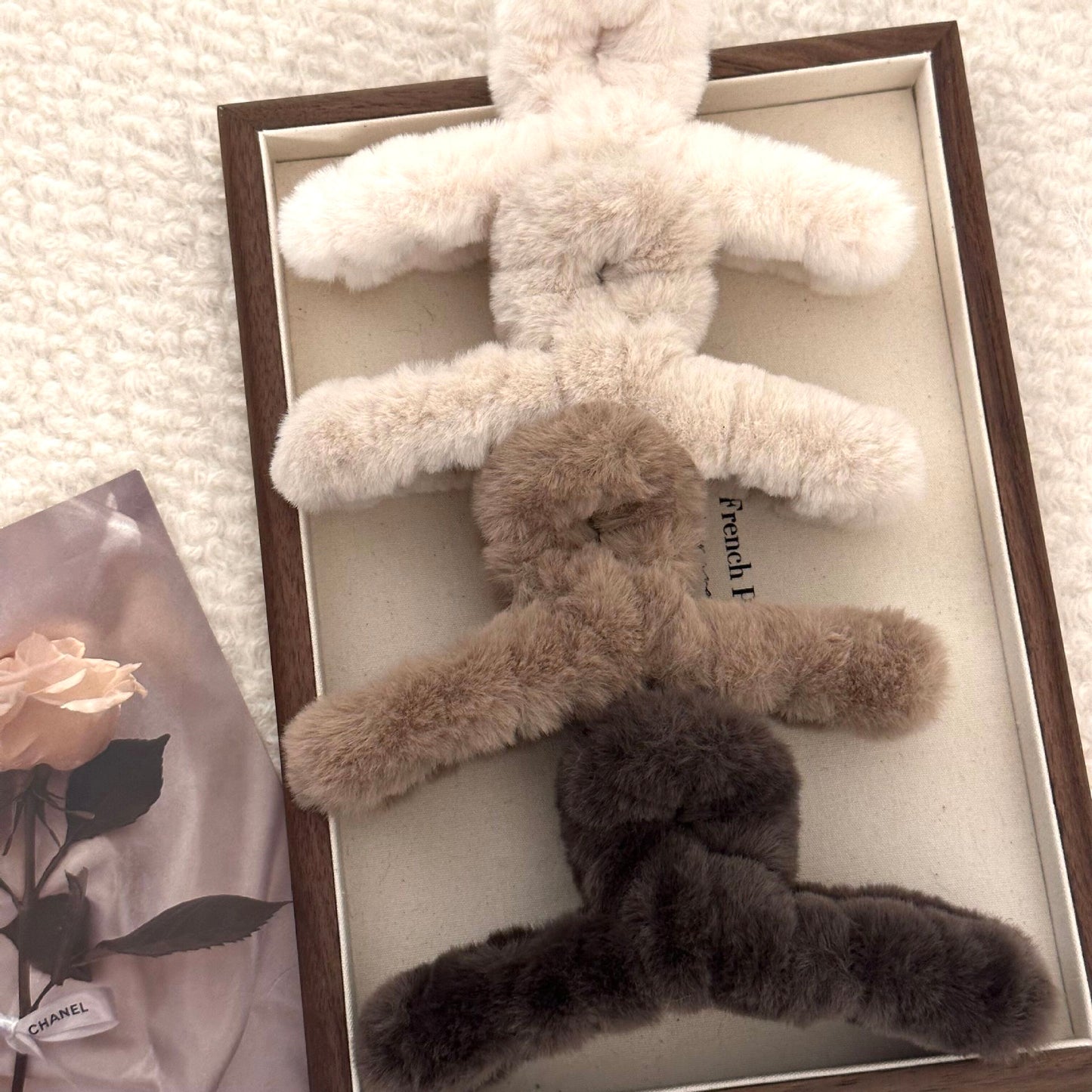 Plush Oversized Hair Claw - Winter Luxe Scrunch Clip (6 Colors)