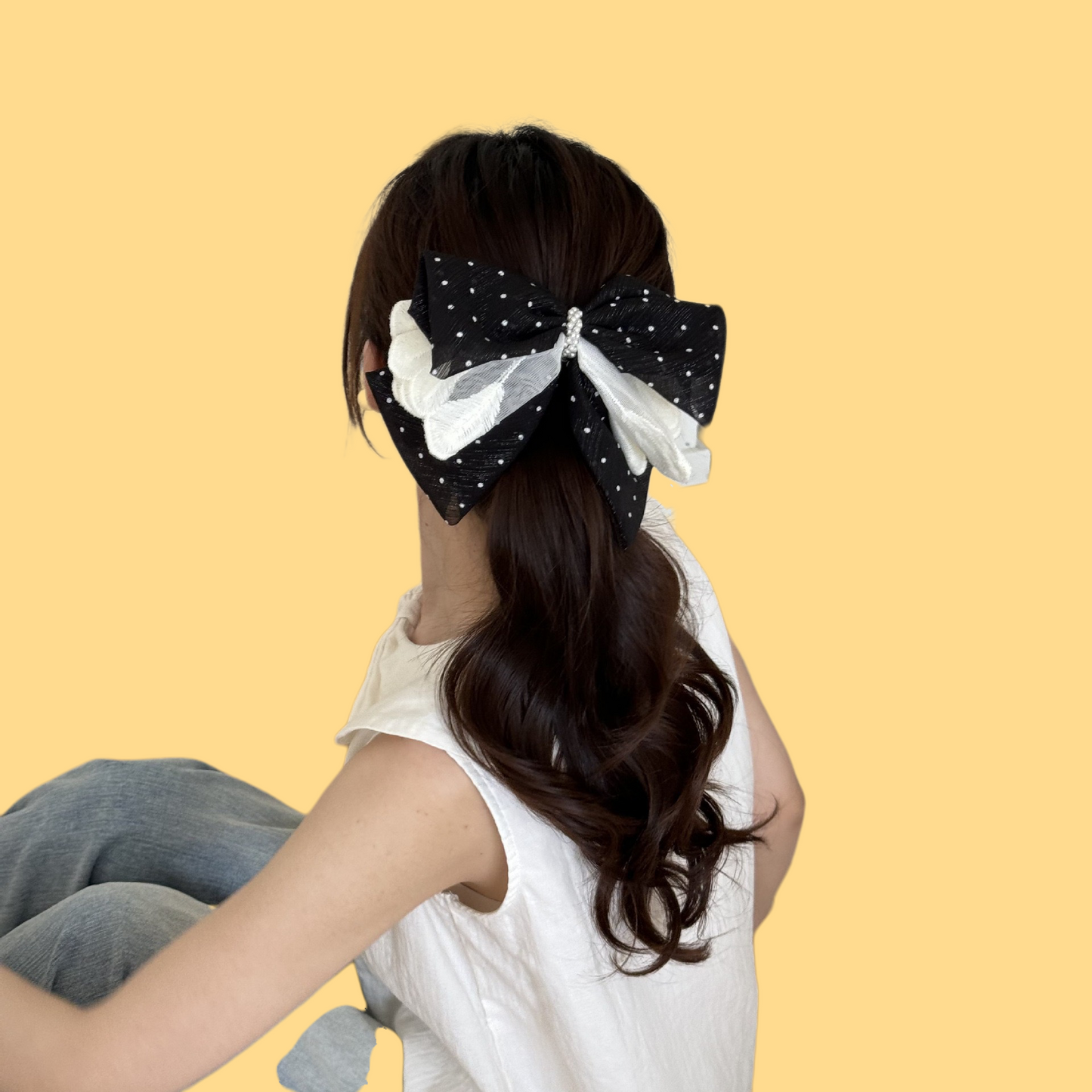 Starry Mesh Hair Claw - Pearl Bow Clip
